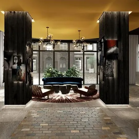 Leonor The Strasburg