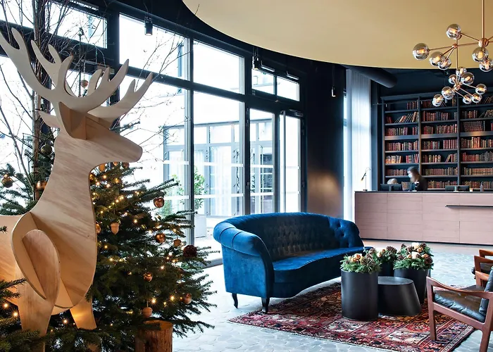 Leonor The By Collection